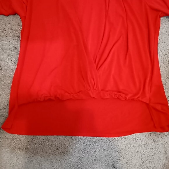 ROZ & ALI Red Long Sleeve Design Top Womens Casual - Picture 3 of 6